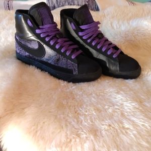 Rad Nike graffiti purple and black shoes